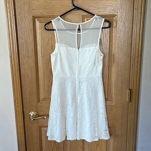 NWT Francesca’s White Lace Sleeveless Dress Small